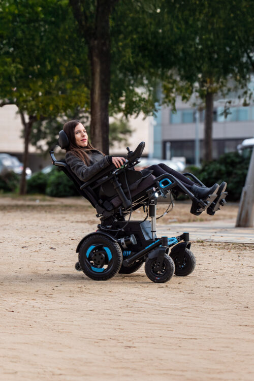 SILLA DE RUEDAS ELÉCTRICA ULTRA COMPACTA Y BASCULANTE ATLANTIK FLEX